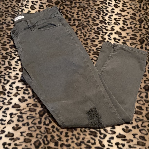 2 for $20 MAVI Jeans ADA Boyfriend Fit Distressed Jeans Women’s Size 10 - Picture 2 of 14